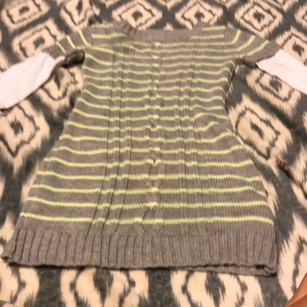 Dress green strips, white sleeves, gray base